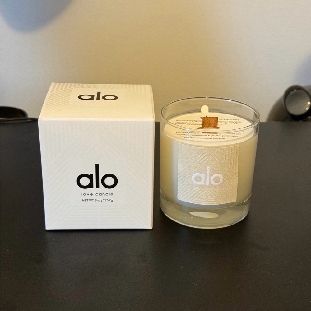 Alo Love Candle 2oz